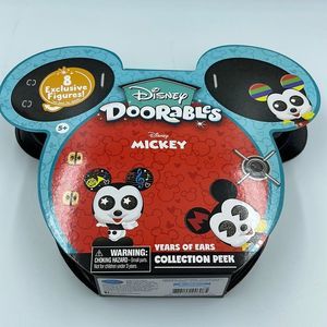 Disney Doorables E Mickey MouseYears of Ears Collection Peek